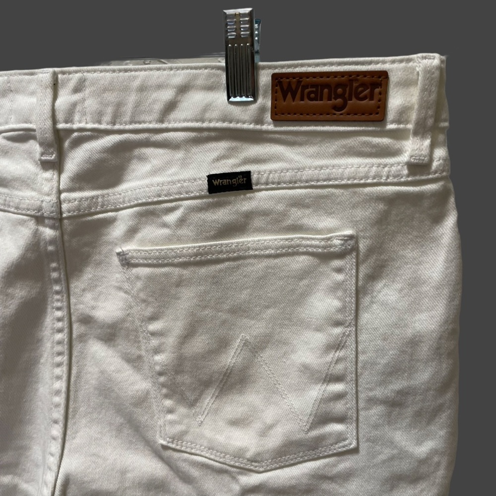 Wrangler Women's White High Rise Rodeo Straight Crop Jeans Size 16 - Picture 3 of 7